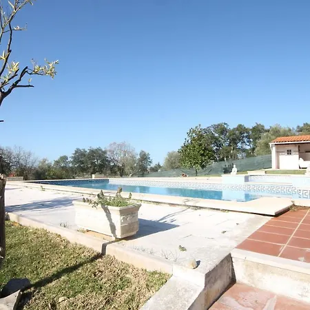 Villa Tomar Villa *